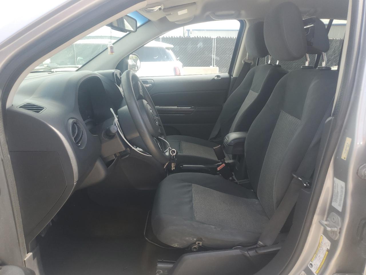 2016 Jeep Compass Sport VIN: 1C4NJCBA6GD561106 Lot: 64444105