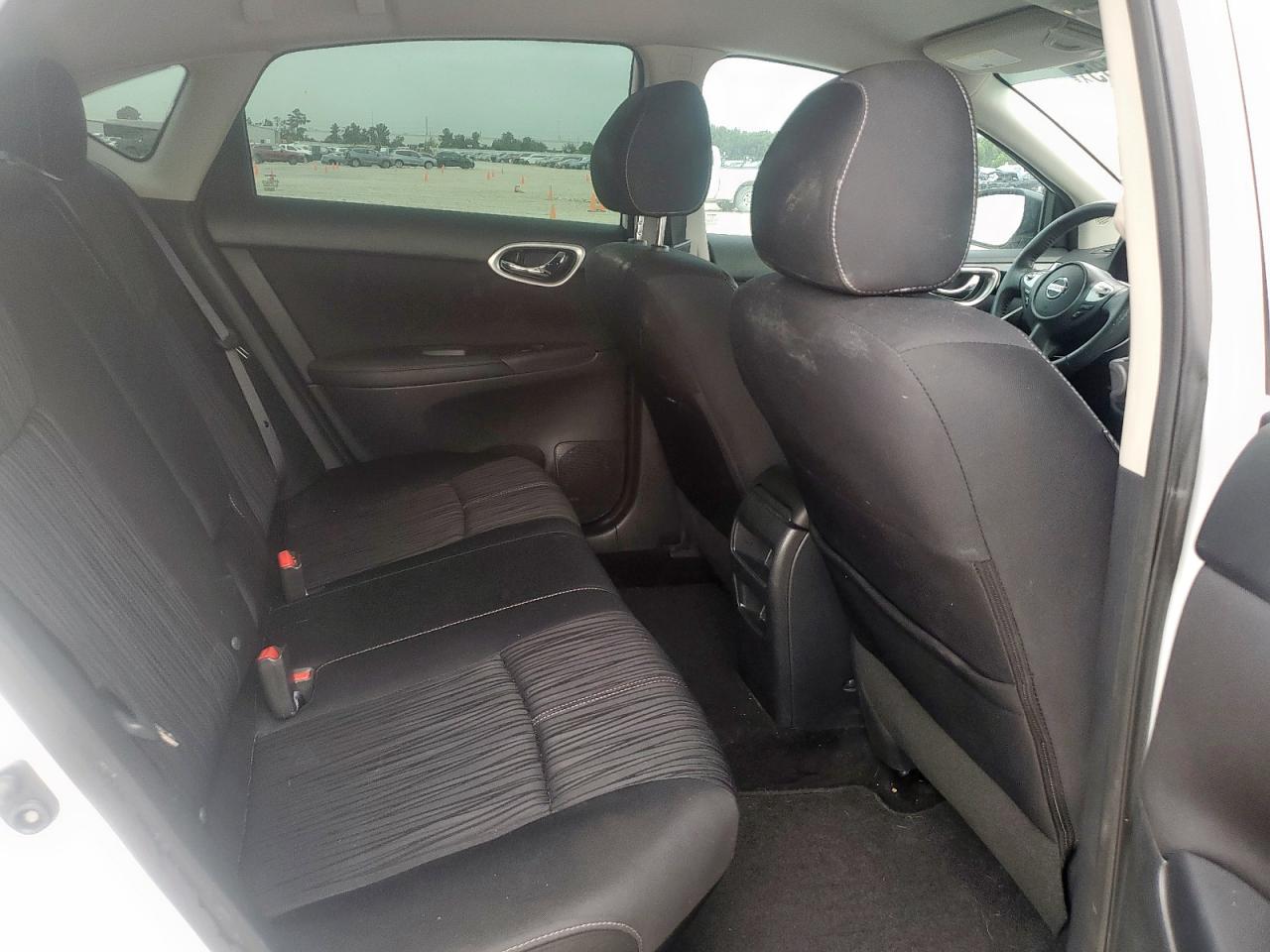 3n1ab7ap2hy215421 3N1AB7AP2HY215421 2017 Nissan Sentra S