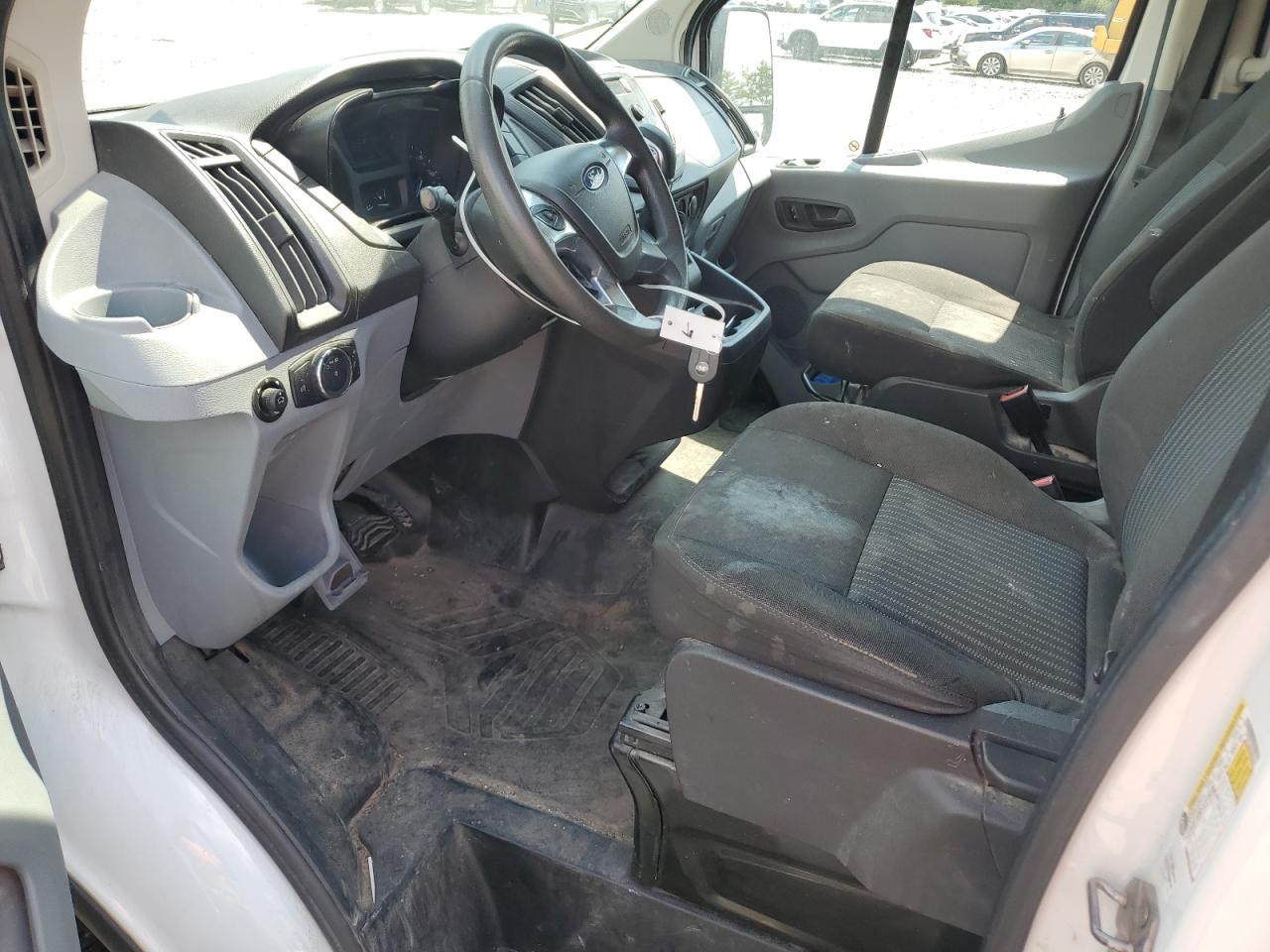 2019 Ford Transit T-250 VIN: 1FTYR1ZMXKKB00683 Lot: 63625295