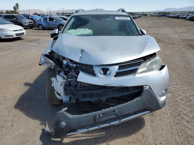 Паркетники TOYOTA RAV4 2015 Серебристый