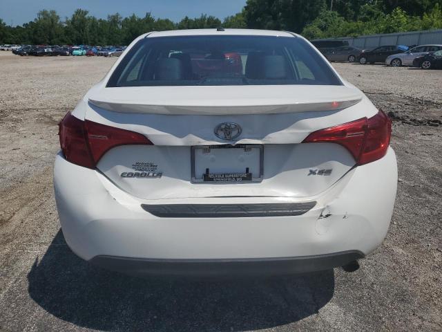 Sedans TOYOTA COROLLA 2017 Biały