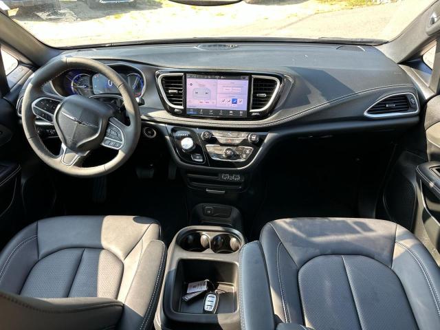  CHRYSLER PACIFICA 2025 Белы