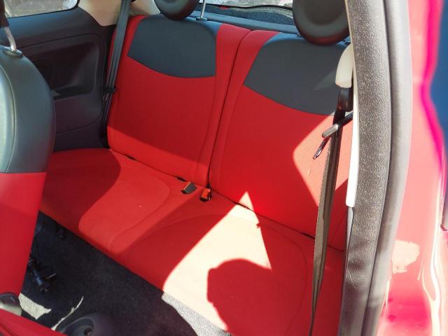 2011 FIAT 500 LOUNGE S-A 