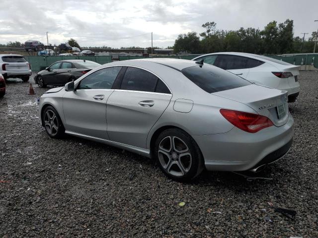 Sedans MERCEDES-BENZ CLA-CLASS 2014 Srebrny
