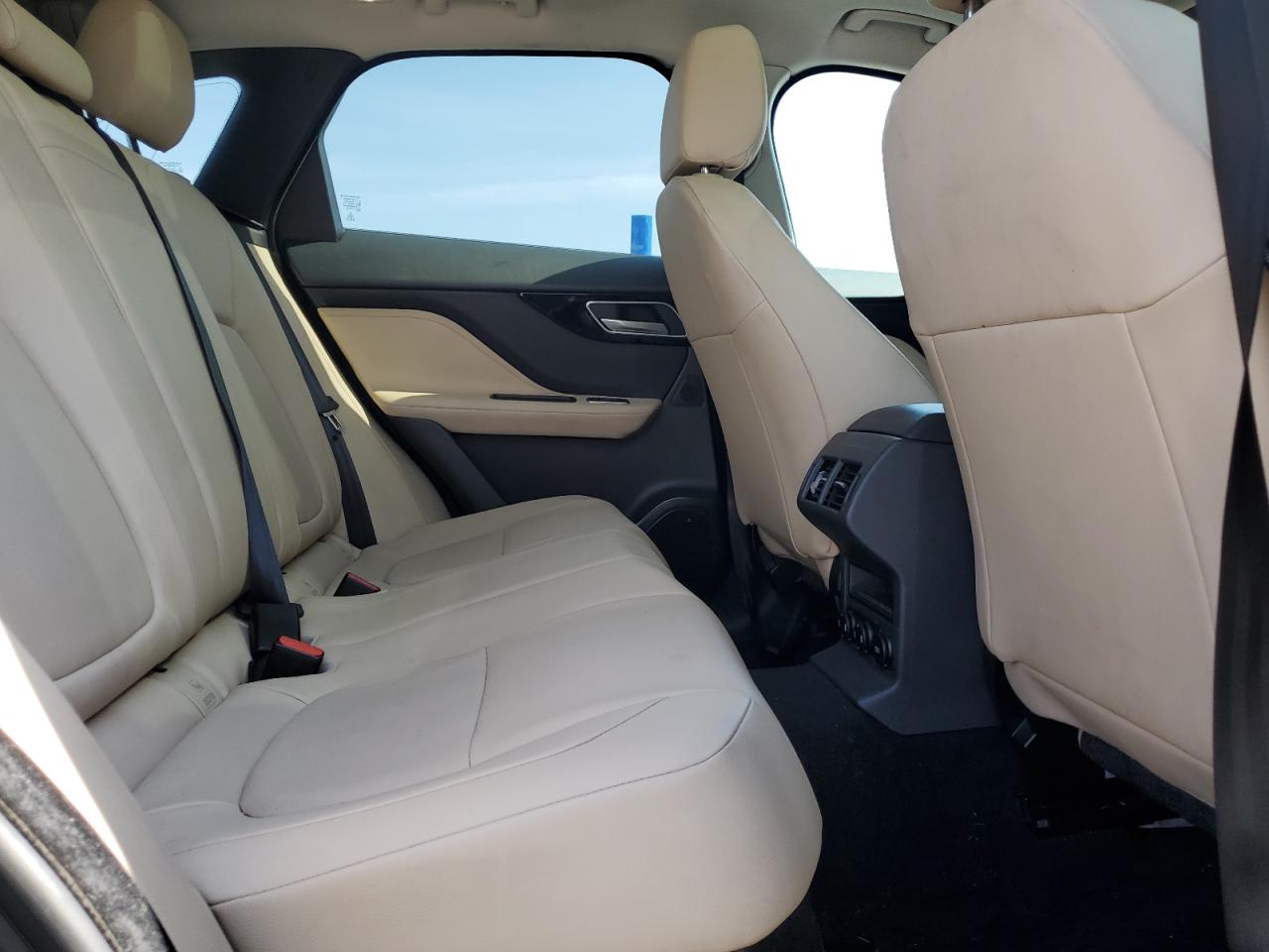 2018 Jaguar F-Pace Premium VIN: SADCJ2FX5JA270755 Lot: 65735975