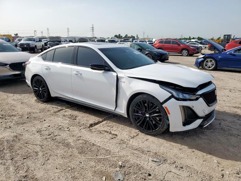  CADILLAC CT5 2024 Белы
