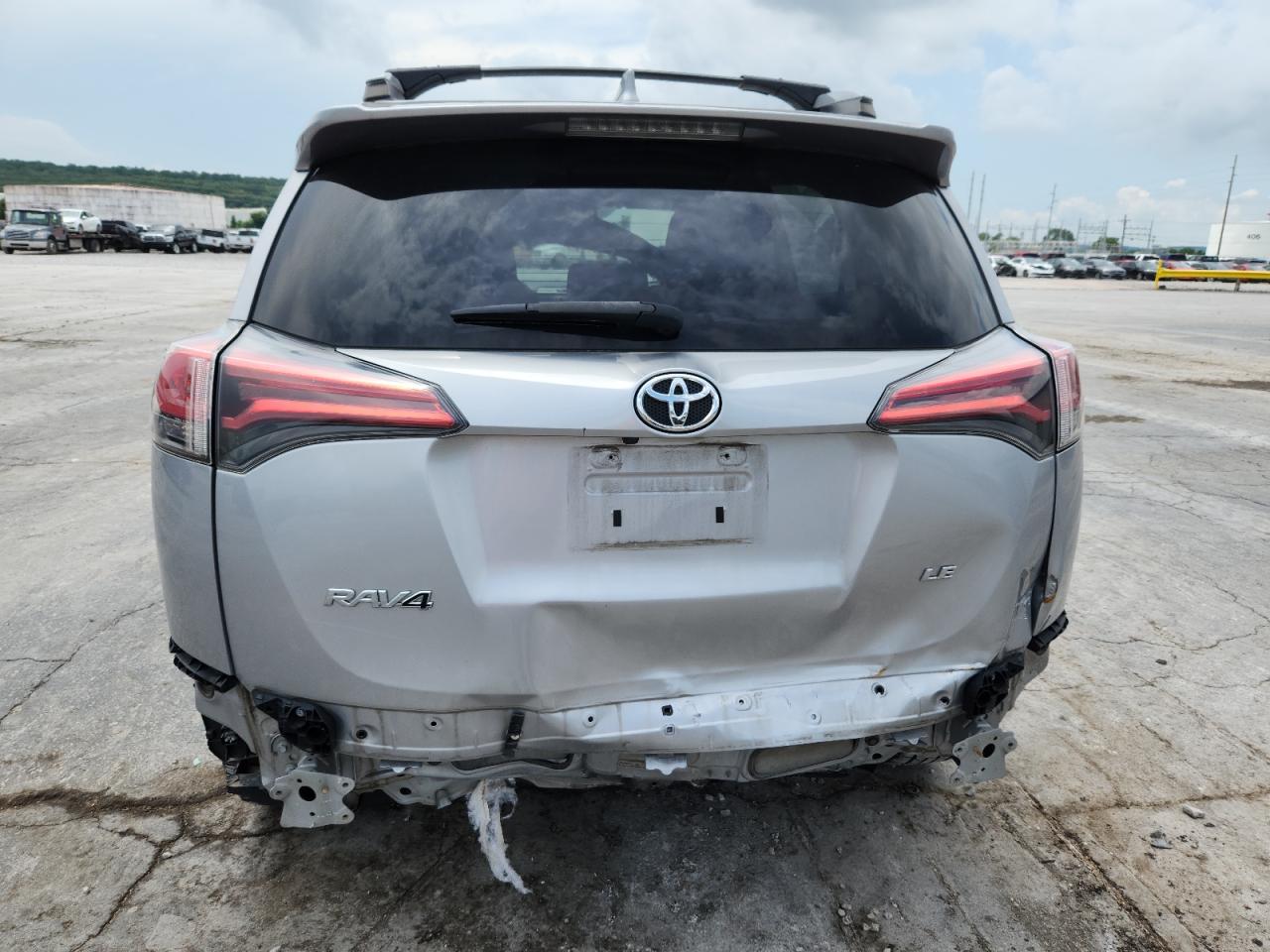 2017 Toyota Rav4 Le VIN: 2T3ZFREV2HW385454 Lot: 63989485
