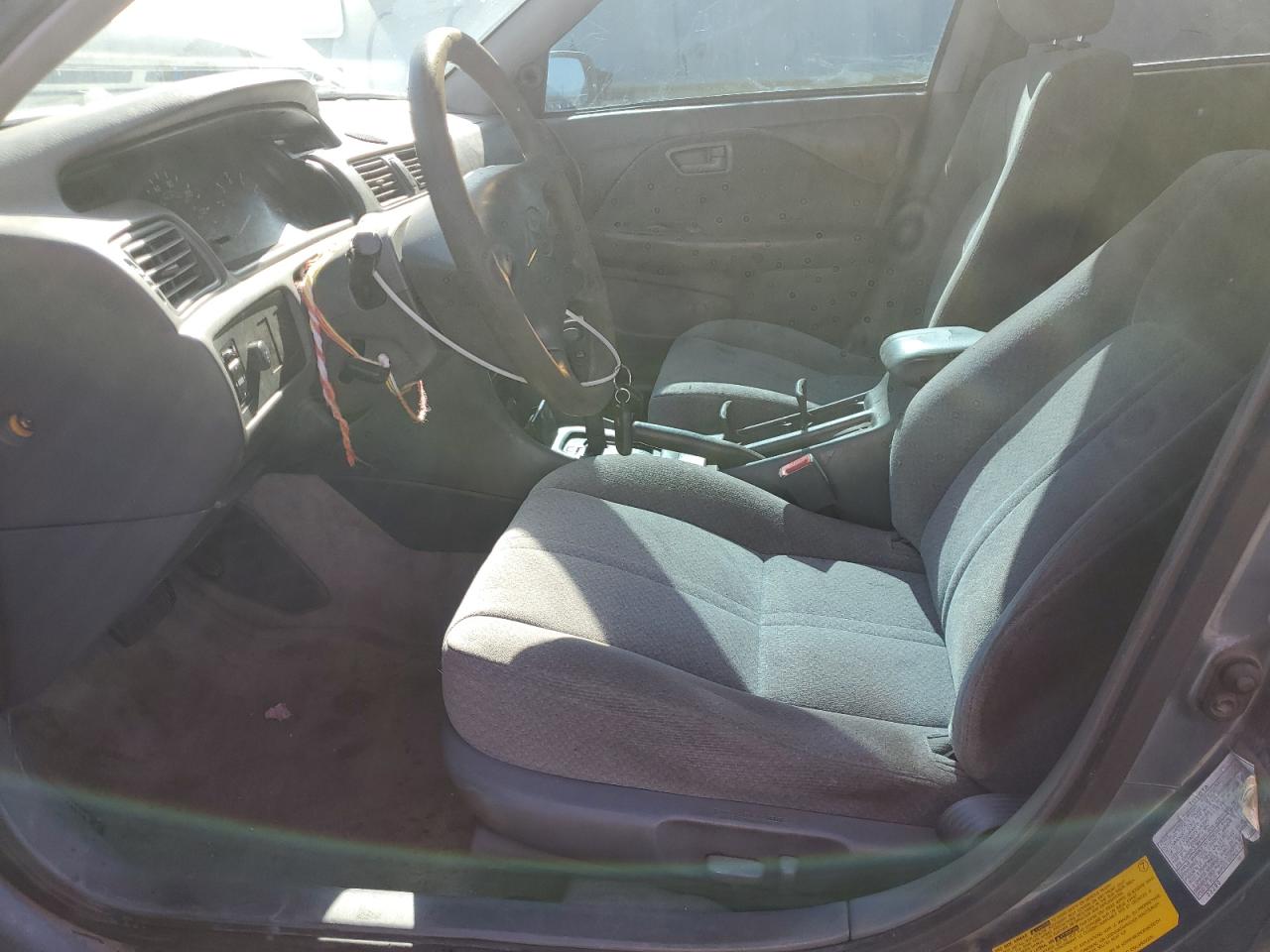 2000 Toyota Camry Le VIN: JT2BF28K4Y0283337 Lot: 64067775