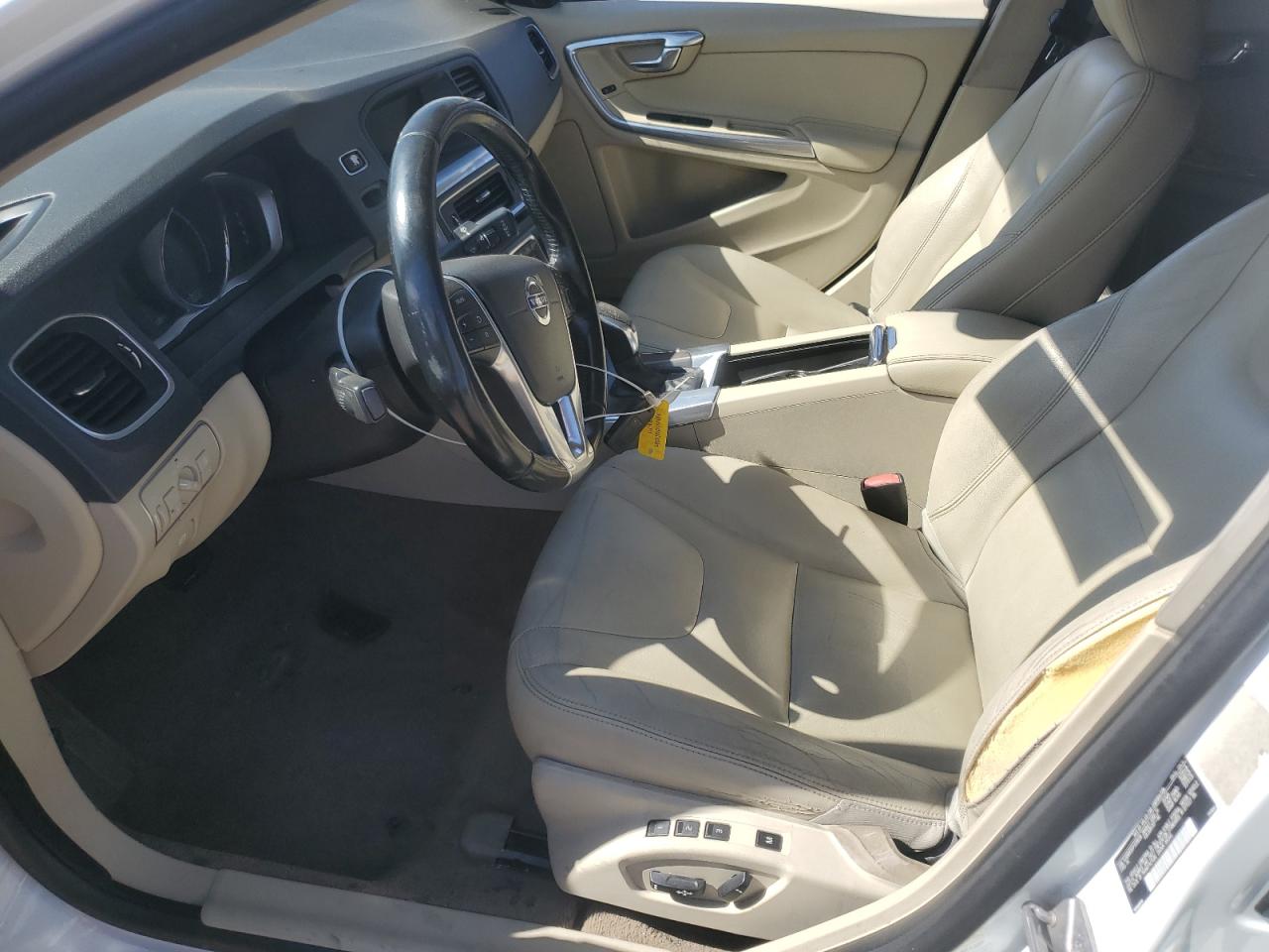 2015 Volvo S60 Premier VIN: YV126MFB7F1315639 Lot: 64119425