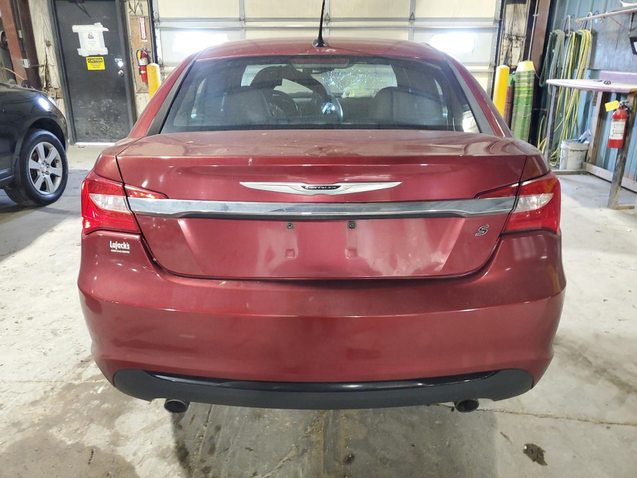 2014 Chrysler 200 Touring VIN: 1C3CCBBG0EN118221 Lot: 65050625