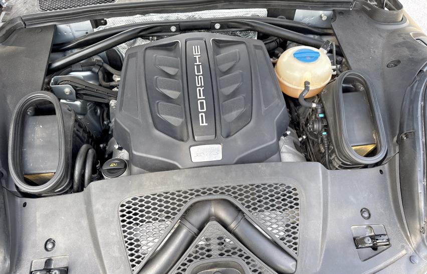 Parquets PORSCHE MACAN 2015 Silver
