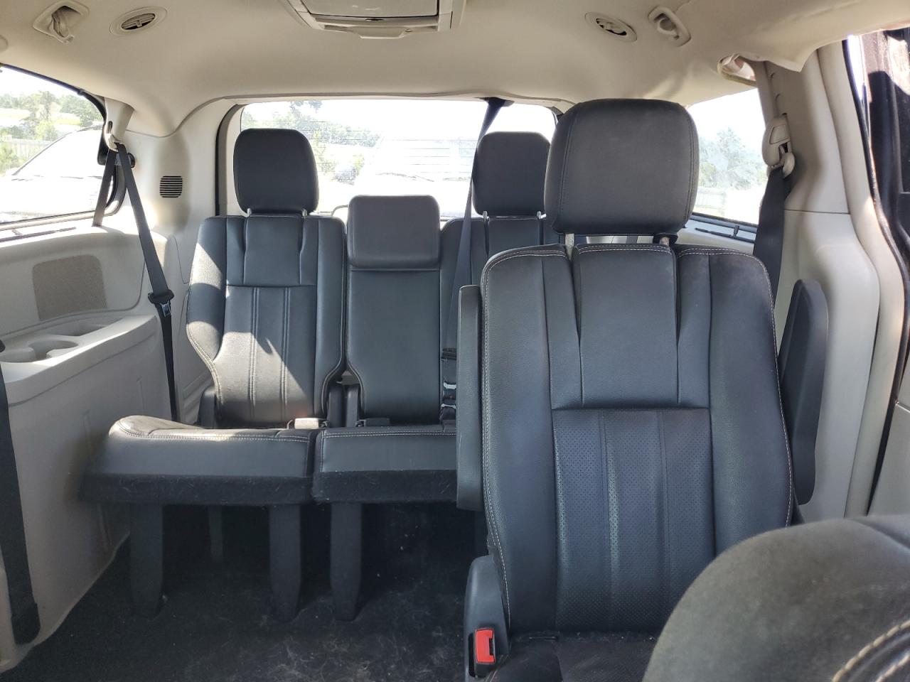 2015 Chrysler Town & Country Touring L VIN: 2C4RC1CG5FR657629 Lot: 64497015