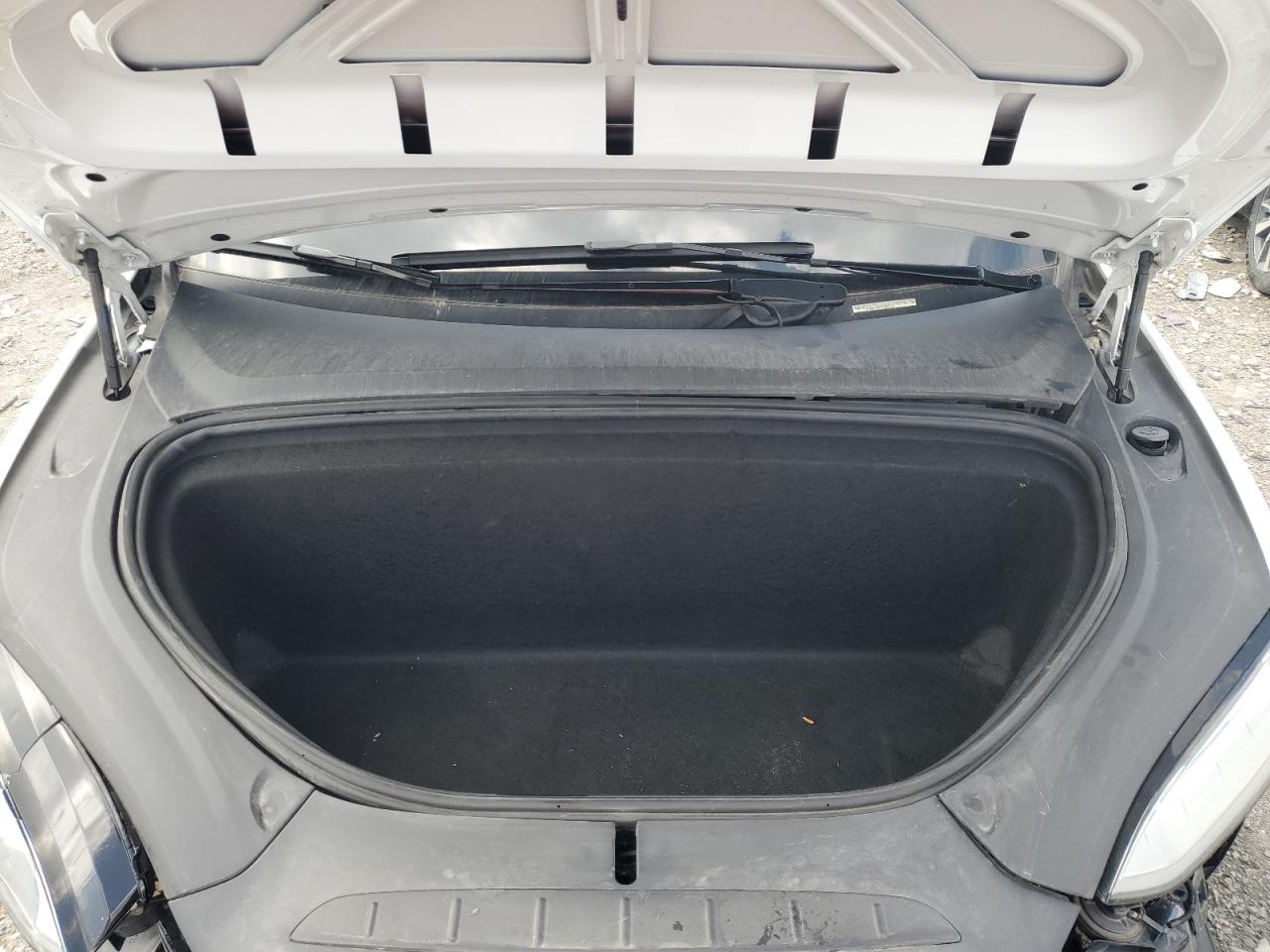 2021 Tesla Model X VIN: 5YJXCDE26MF321930 Lot: 64676215