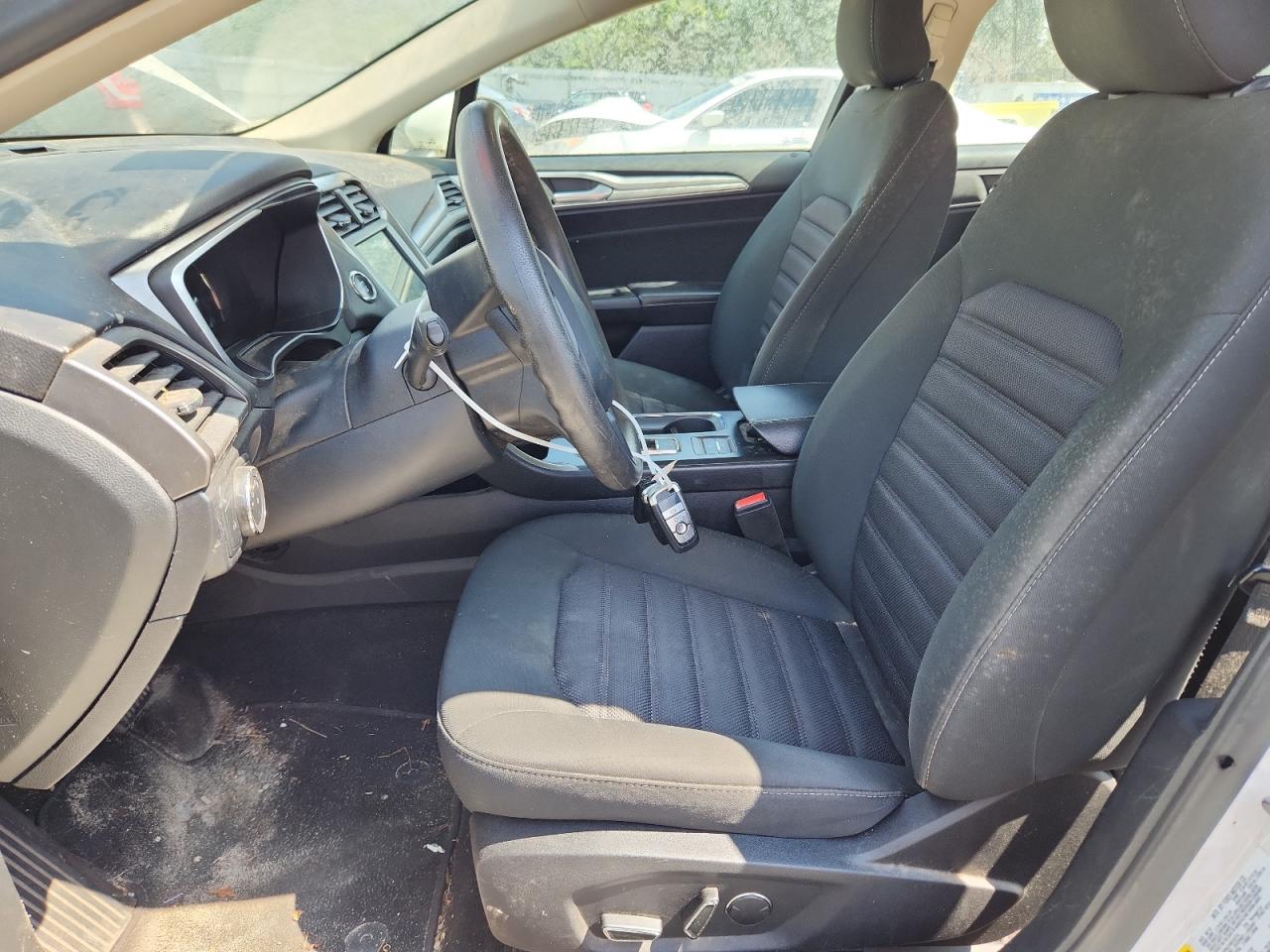 2019 Ford Fusion Se VIN: 3FA6P0LU7KR105776 Lot: 65279205