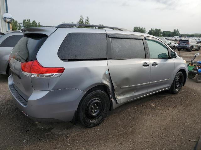 2011 TOYOTA SIENNA   