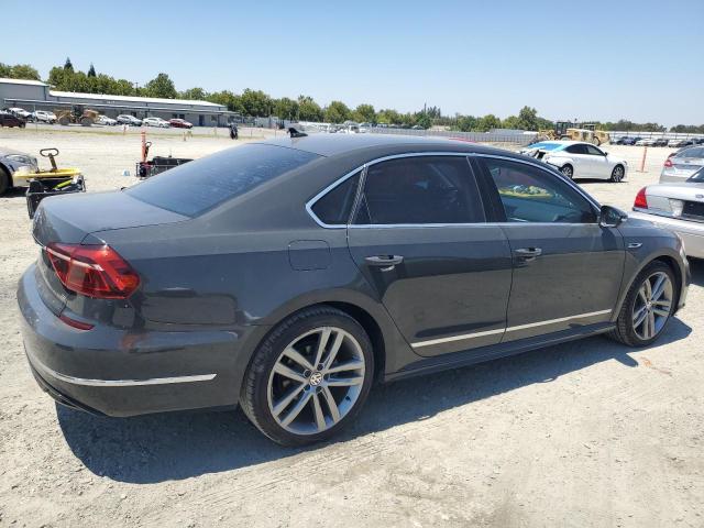 VOLKSWAGEN PASSAT 2017 Серый