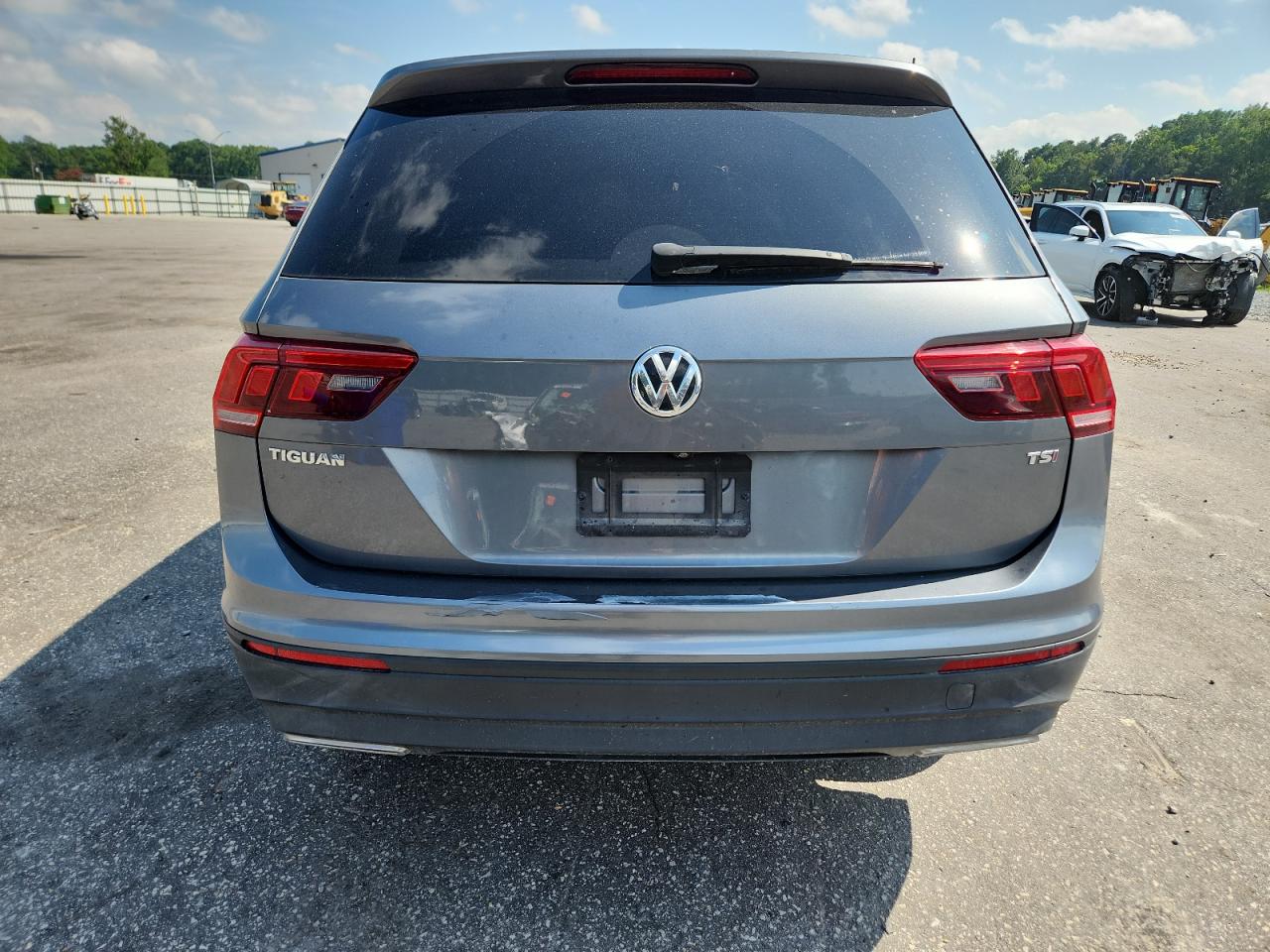 2018 Volkswagen Tiguan S VIN: 3VV1B7AX1JM024911 Lot: 64366905
