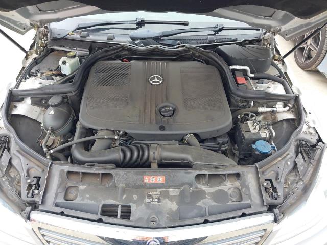 2011 MERCEDES BENZ C220 SE CD
