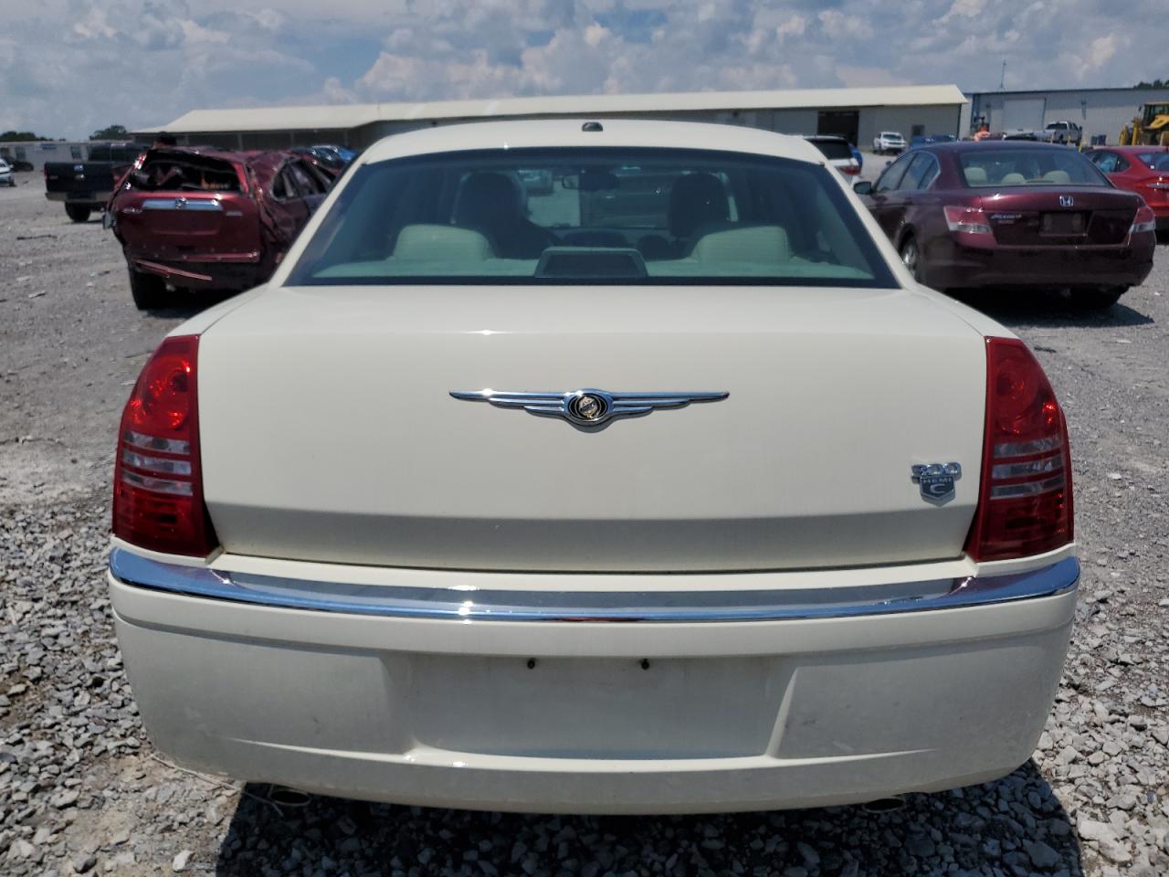 2007 Chrysler 300C VIN: 2C3KA63H67H653324 Lot: 63477195