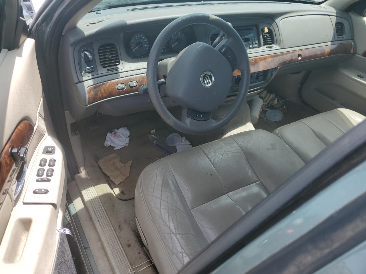 2006 Mercury Grand Marquis Gs VIN: 2MEFM74V16X613542 Lot: 64176385