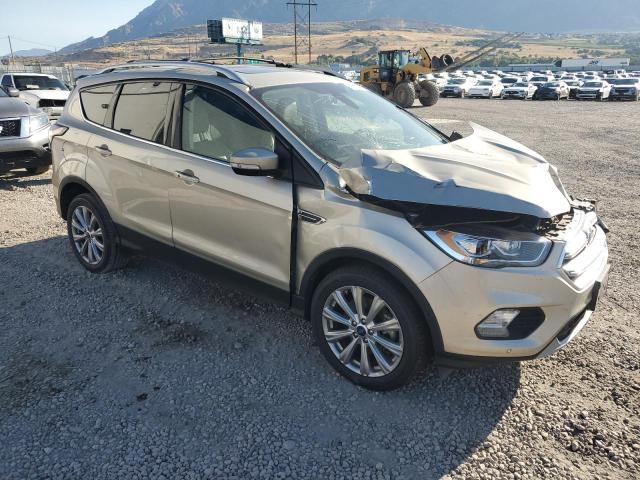  FORD ESCAPE 2018 Золотой