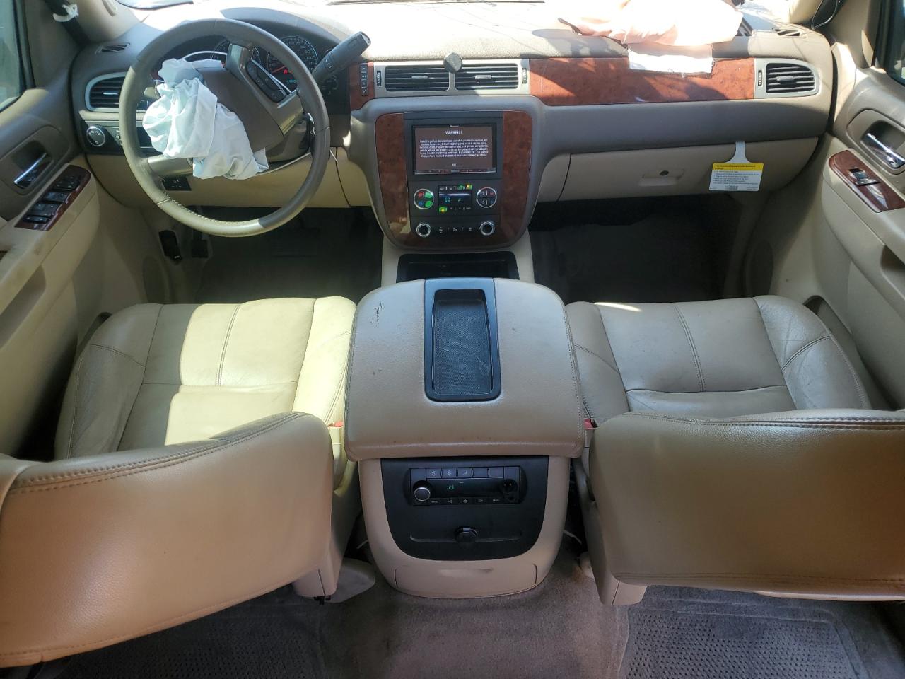 2011 Chevrolet Tahoe C1500 Lt VIN: 1GNSCBE02BR401852 Lot: 64668945
