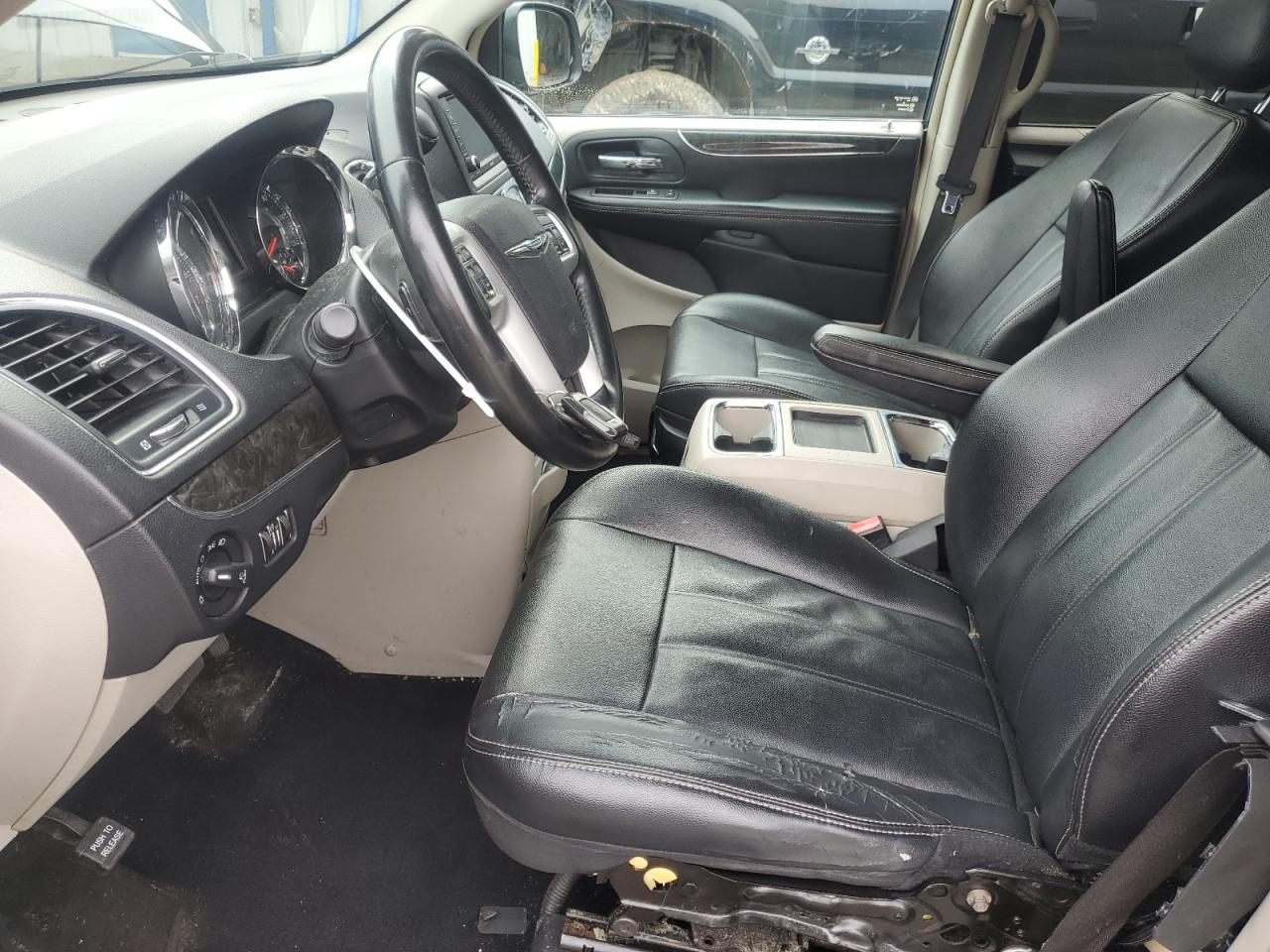2014 Chrysler Town & Country Touring VIN: 2C4RC1BG5ER303576 Lot: 64283985