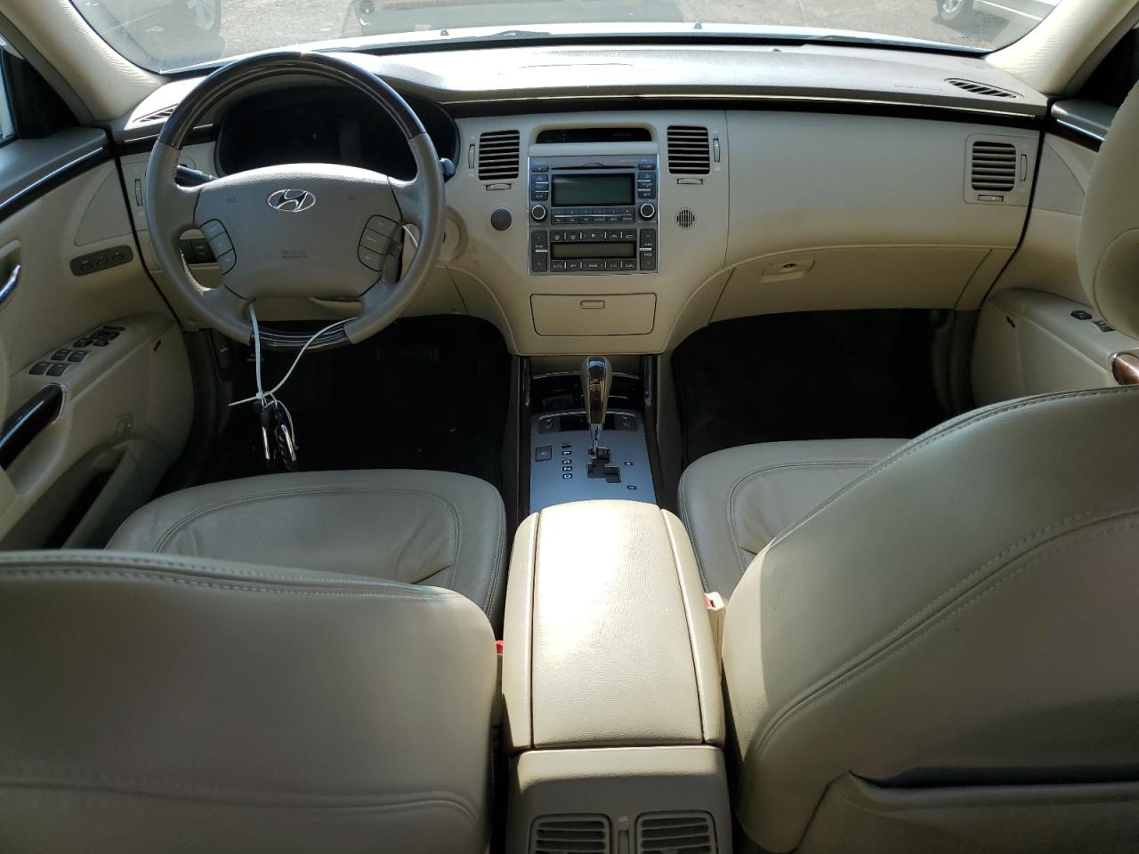 2009 Hyundai Azera Se VIN: KMHFC46F99A370581 Lot: 63080005