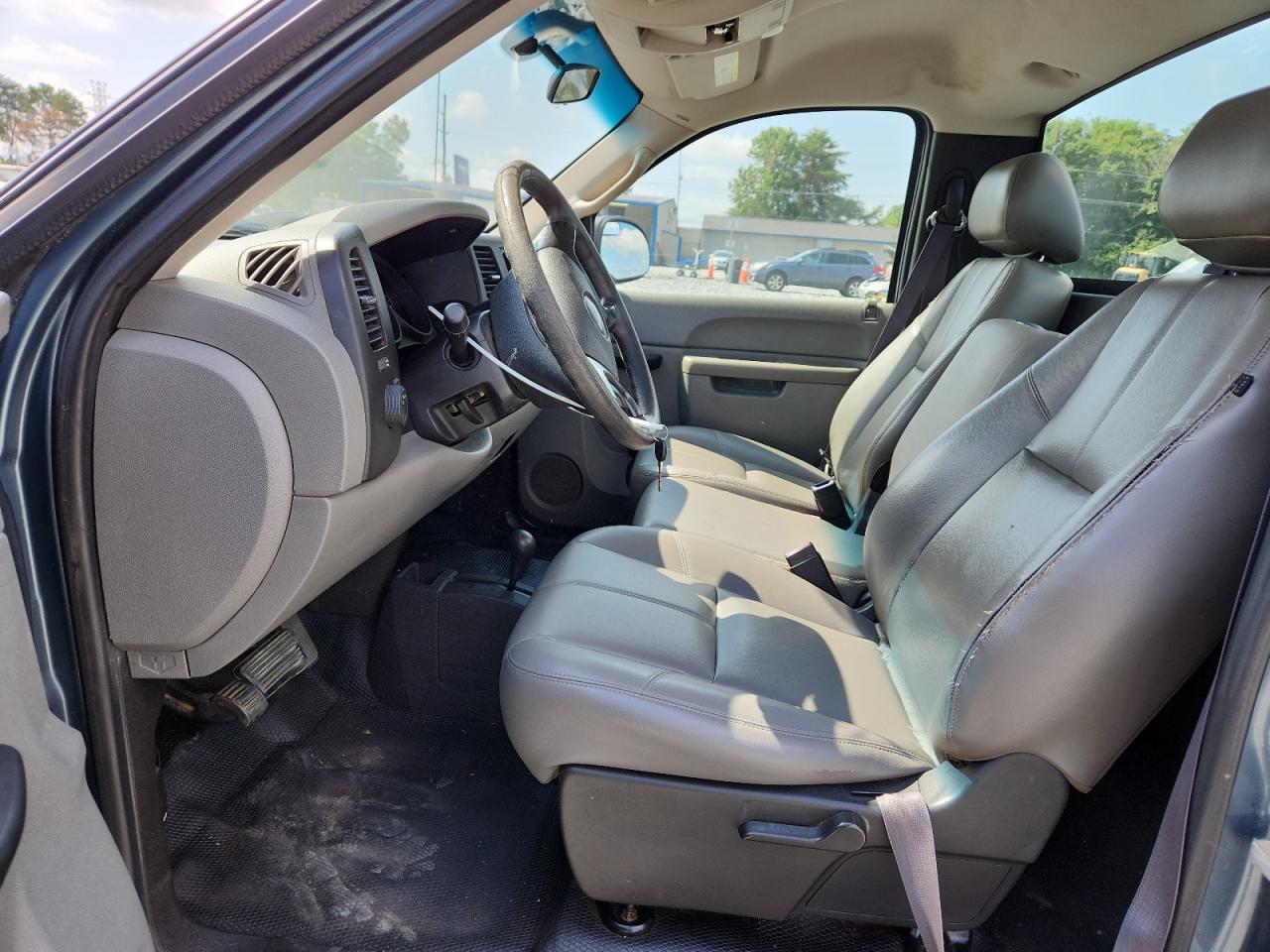 2011 Chevrolet Silverado K1500 VIN: 1GCNKPE0XBZ323178 Lot: 64425215