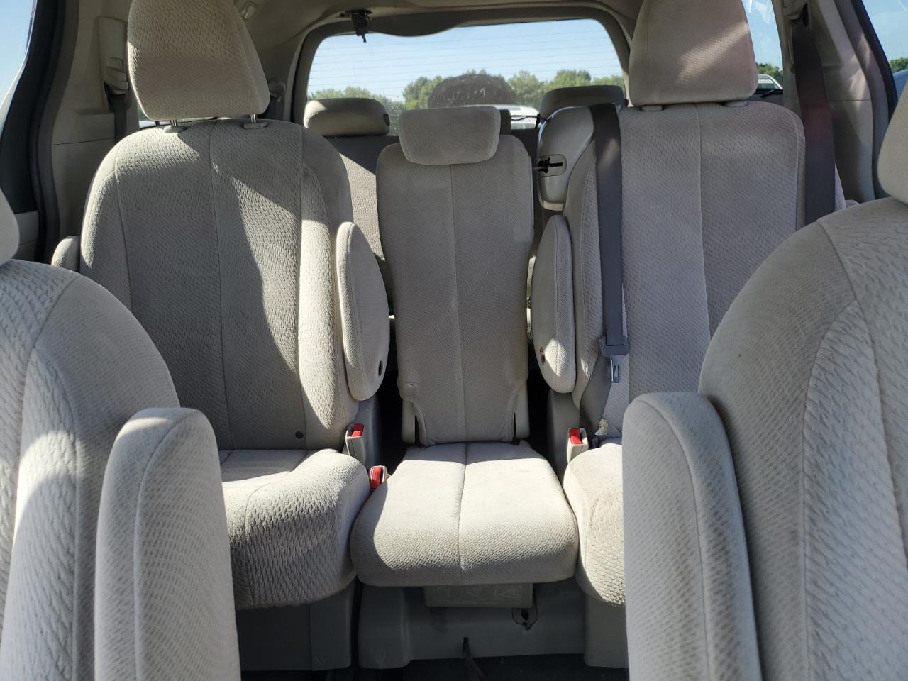 5tdkk3dc2ds380857 5TDKK3DC2DS380857 2013 Toyota Sienna Le