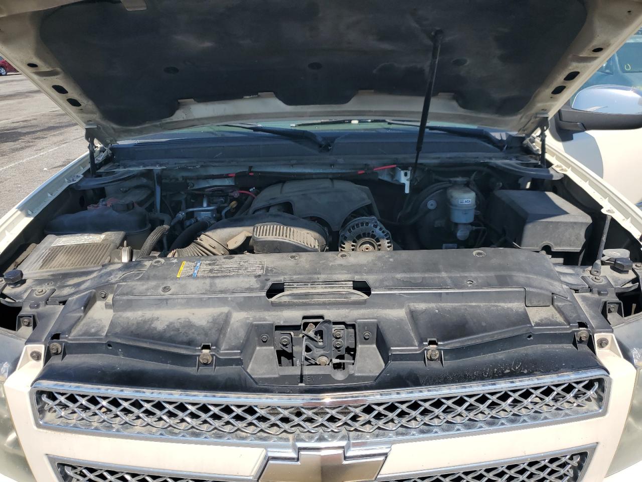 2008 Chevrolet Suburban C1500 Ls VIN: 1GNFC16J88R220573 Lot: 64887315