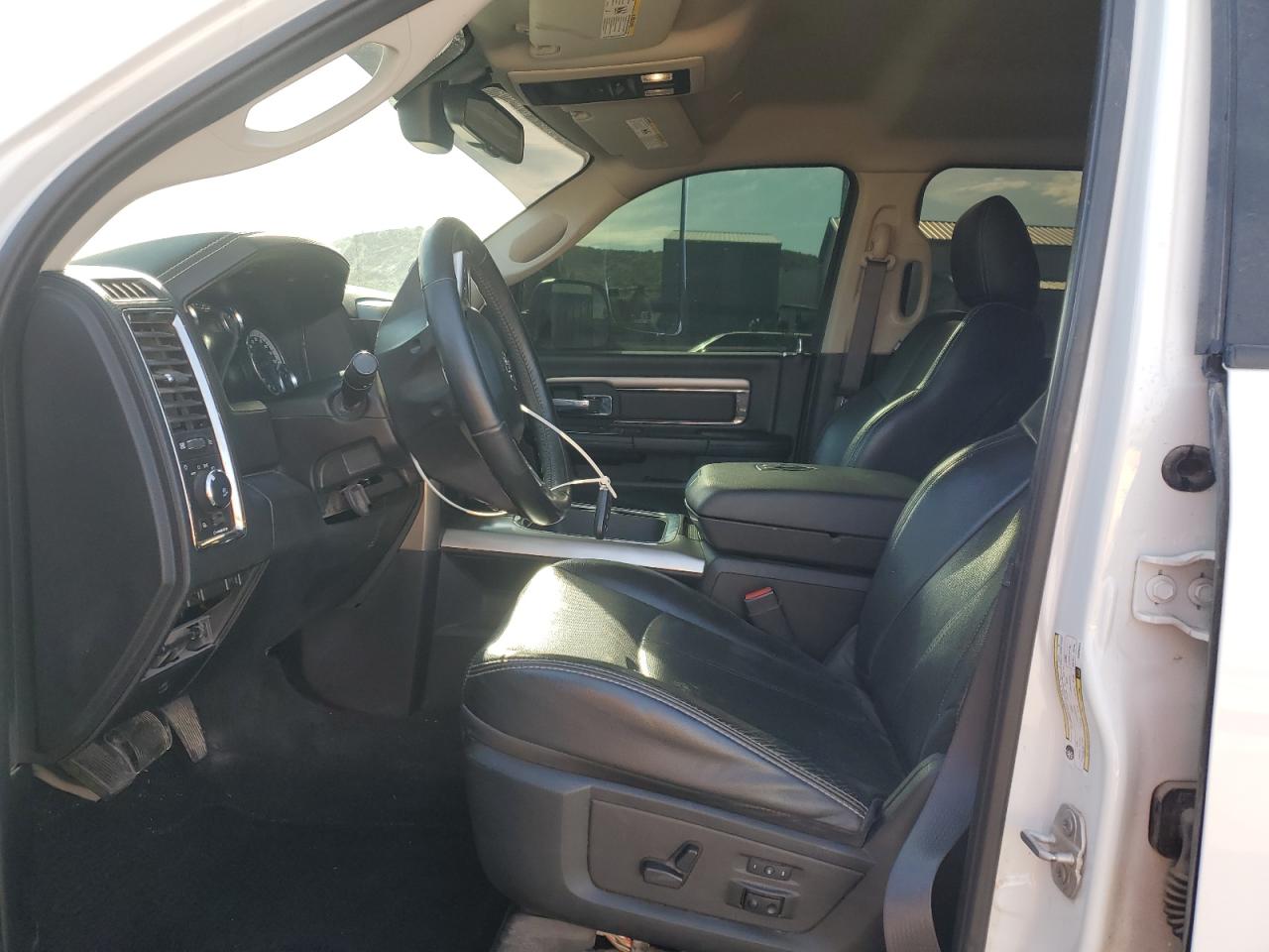 2018 Ram 2500 Laramie VIN: 3C6UR5NL5JG338344 Lot: 61184715