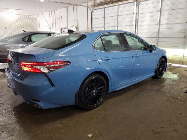  TOYOTA CAMRY 2023 Granatowy