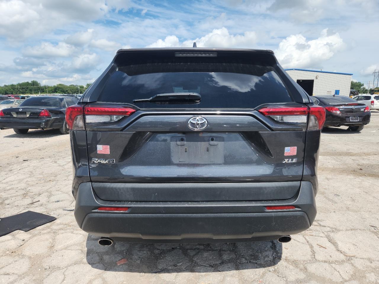 2020 Toyota Rav4 Xle VIN: 2T3W1RFV3LC052819 Lot: 64610225