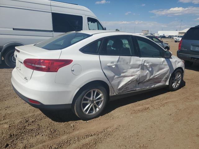 Sedans FORD FOCUS 2015 White