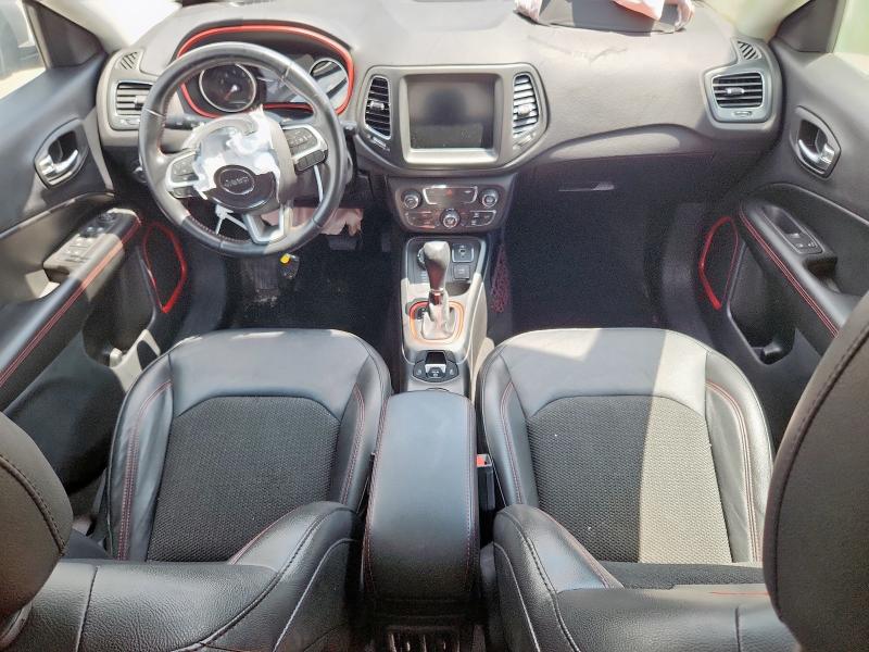  JEEP COMPASS 2020 Srebrny