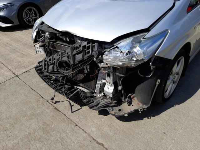 2011 TOYOTA PRIUS T4 V