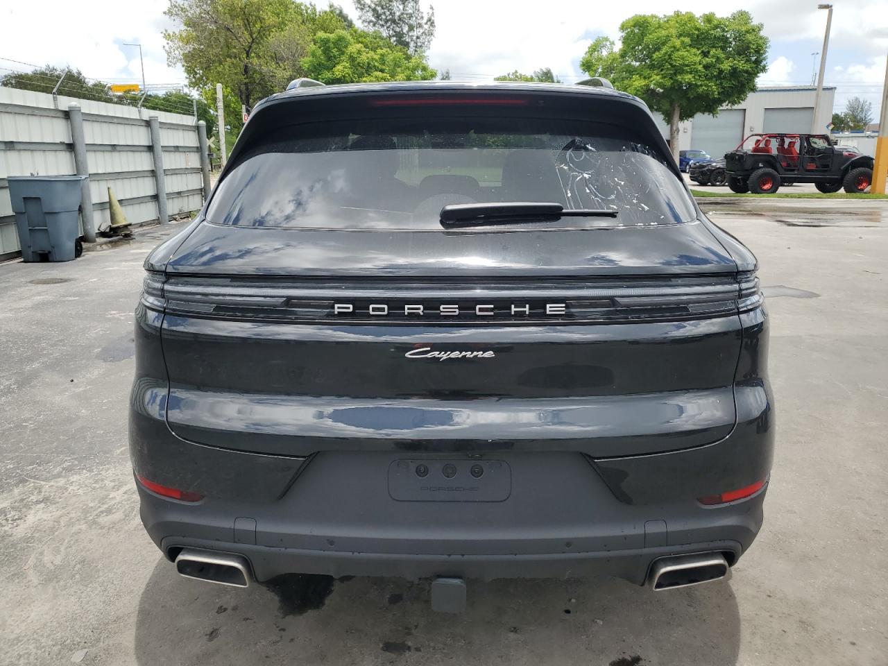 2025 Porsche Cayenne VIN: WP1AA2AY2SDA04272 Lot: 65139355