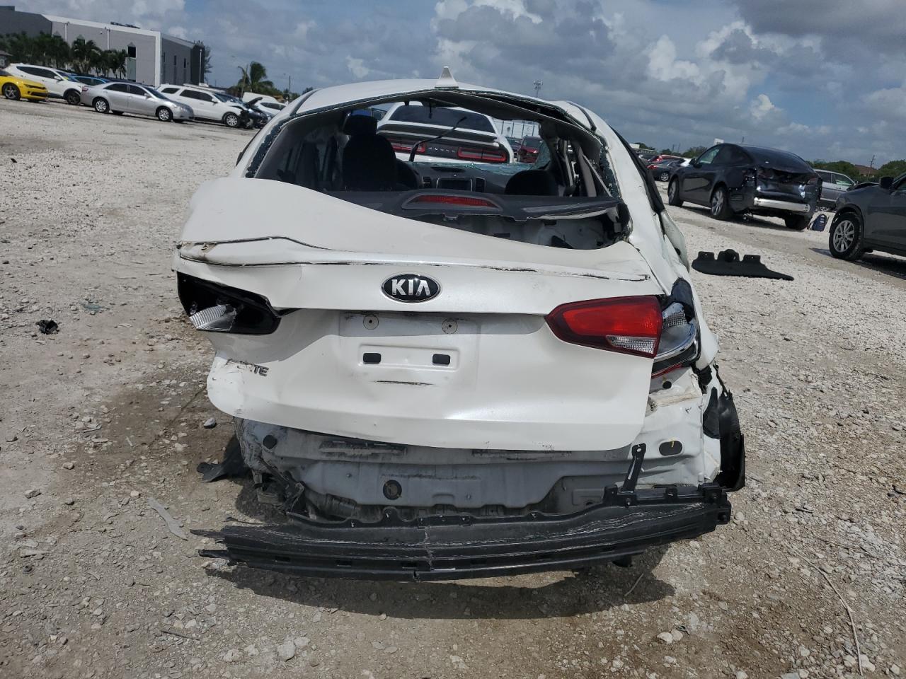 2018 Kia Forte Lx VIN: 3KPFL4A77JE209488 Lot: 64213315