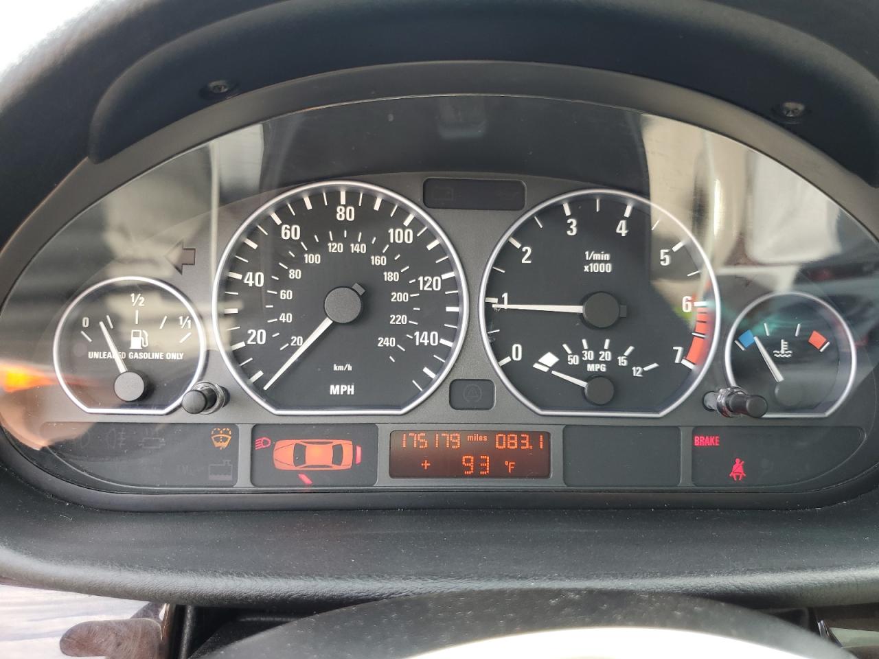 2001 BMW 330 I VIN: WBAAV53451FT01490 Lot: 63444665