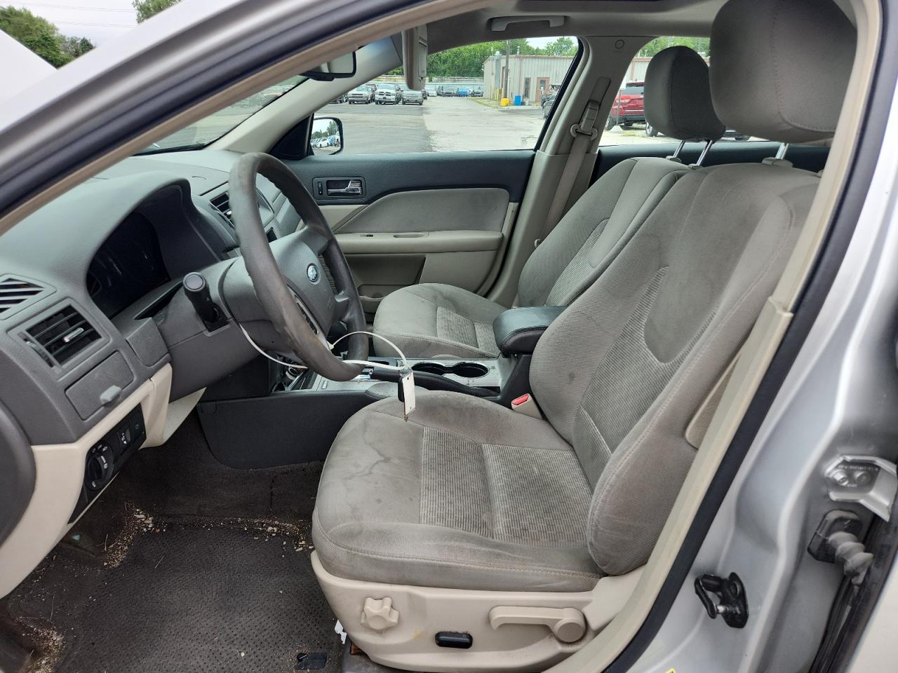 2010 Ford Fusion Se VIN: 3FAHP0HA3AR262288 Lot: 65213925