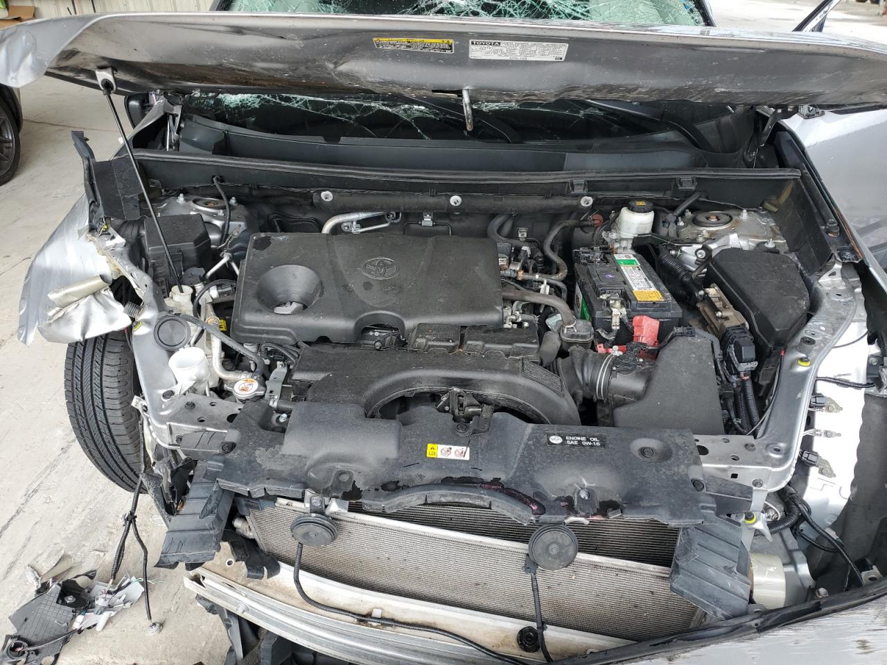 2020 Toyota Rav4 Xle VIN: 2T3W1RFVXLC080648 Lot: 63841955