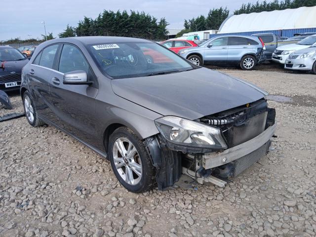2017 MERCEDES BENZ A 180 D SE