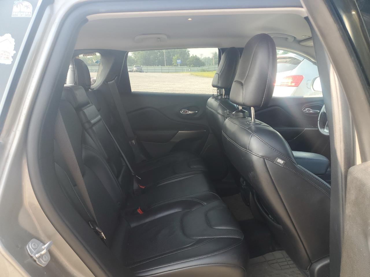 2019 Jeep Cherokee Limited VIN: 1C4PJMDX1KD270733 Lot: 64125345