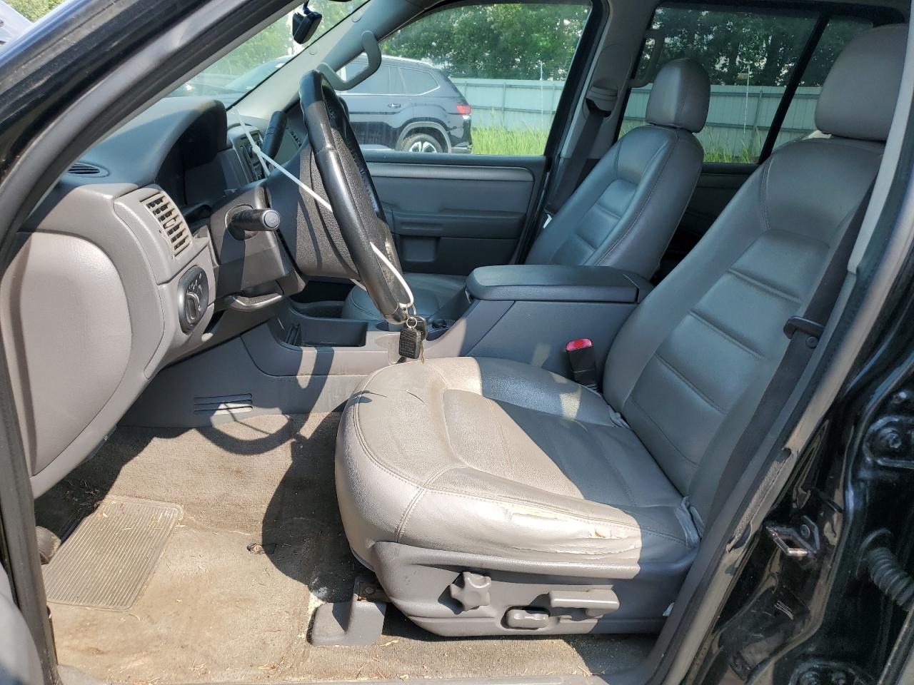 2004 Ford Explorer Xlt VIN: 1FMDU73K74ZA37801 Lot: 63516245