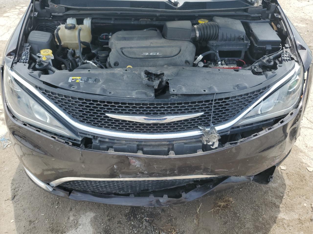 2017 Chrysler Pacifica Touring L VIN: 2C4RC1BG8HR610180 Lot: 66559245