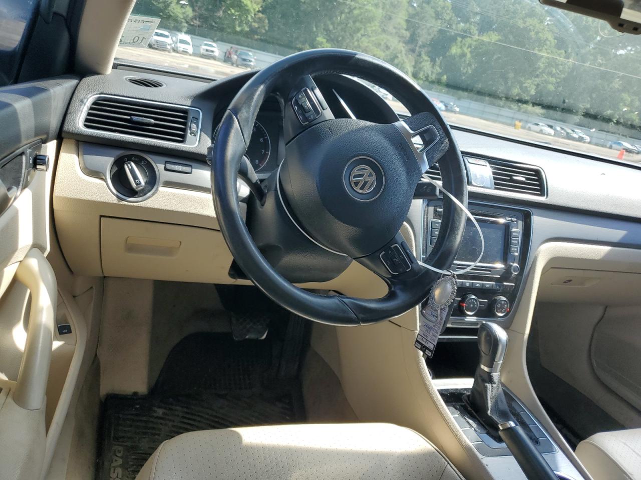 2014 Volkswagen Passat Se VIN: 1VWBS7A34EC085075 Lot: 65389105