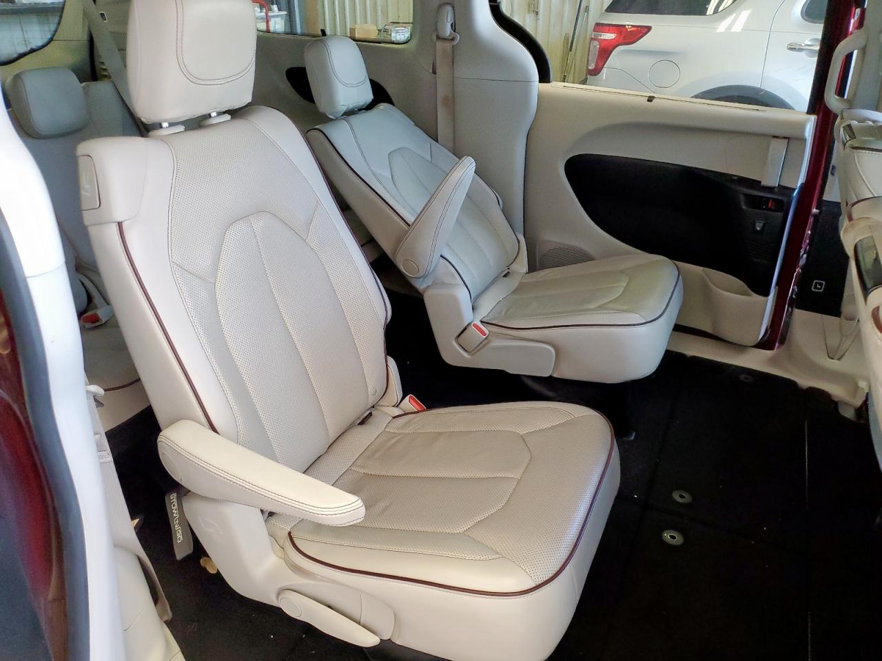 2018 Chrysler Pacifica Limited VIN: 2C4RC1GG3JR100768 Lot: 66502235