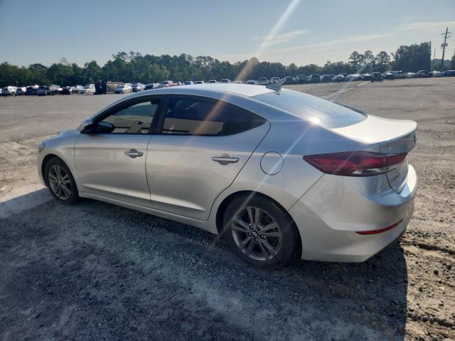  HYUNDAI ELANTRA 2018 Srebrny