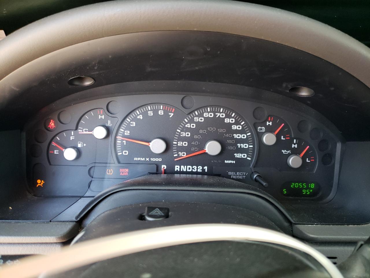 2004 Ford Explorer Xlt VIN: 1FMZU73K64UB74165 Lot: 64608975